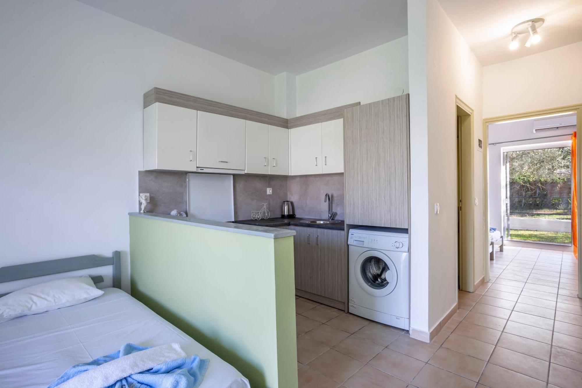 Akrotiri Apartment Пефкохорі Екстер'єр фото